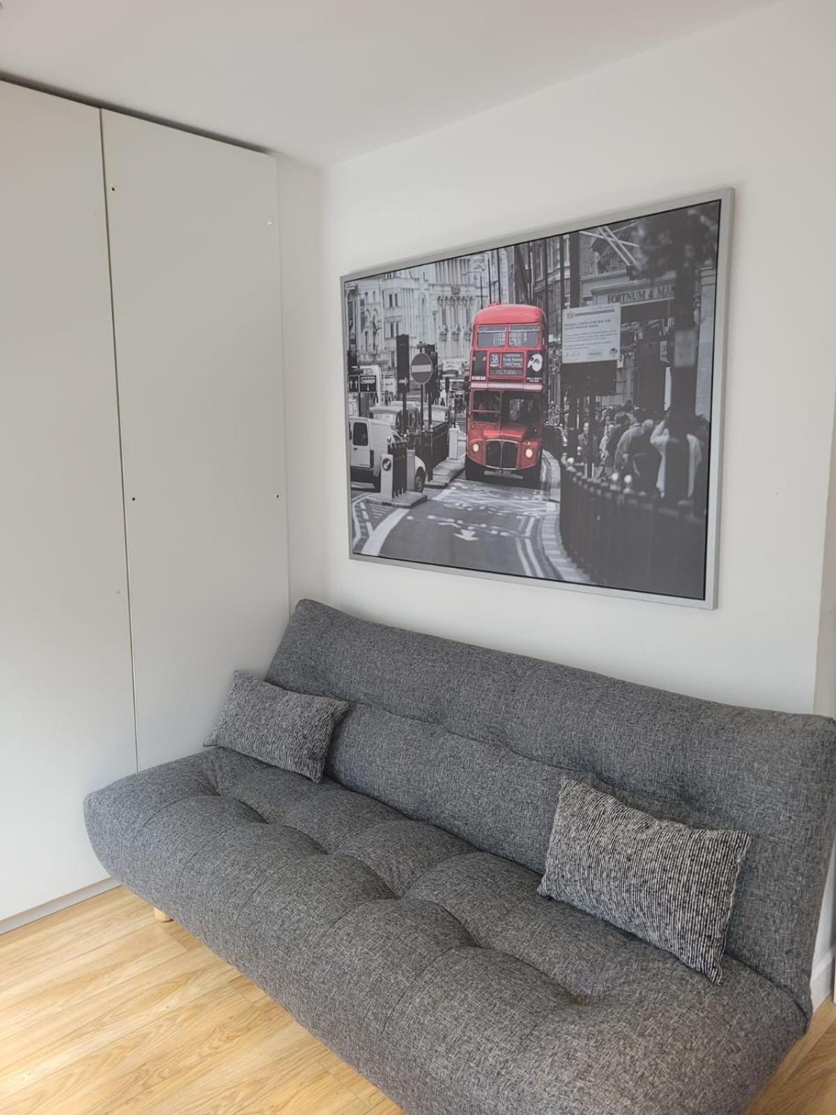 Appartement 3 Bedroom In Central Sleep 10 Hy2 Londen
