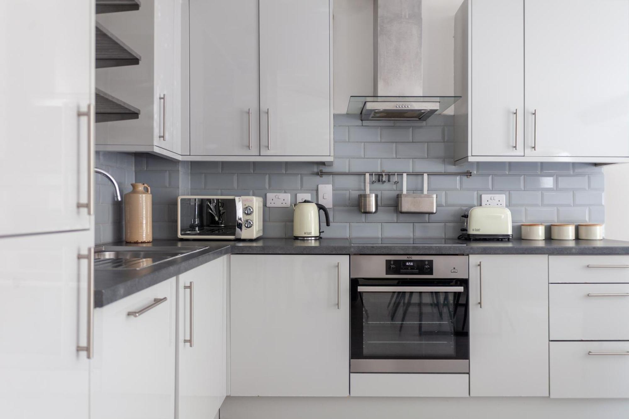 The Isleworth Collection Apartment London