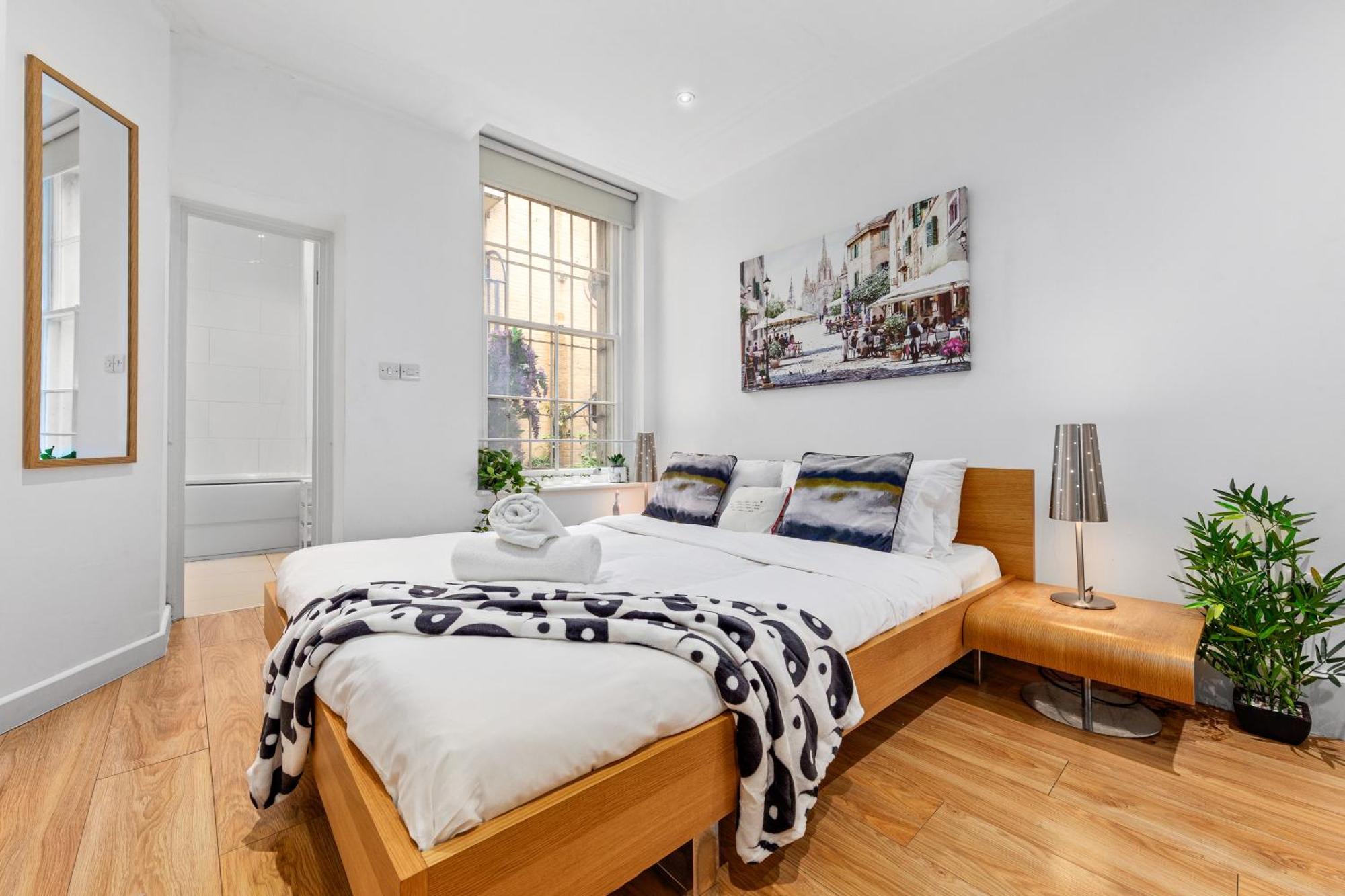 3-bedroom Flat In Sleeps 14 Hy1 Appartement *