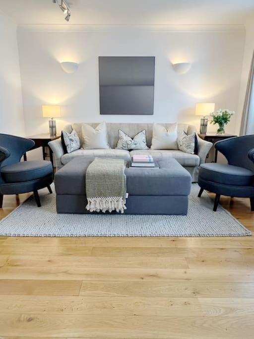 Beautiful Mews, Sleeps 4 Casa de Férias *