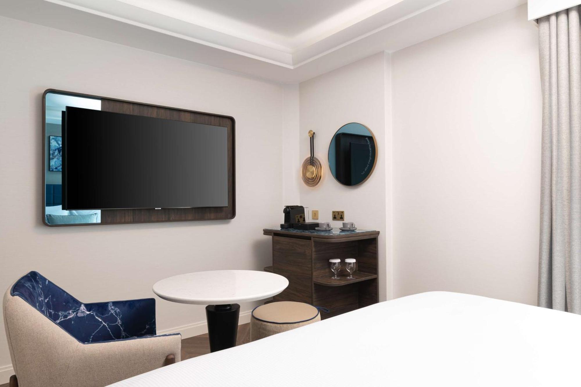 Hotel Lost St Pauls London, Curio Collection By Hilton Londres