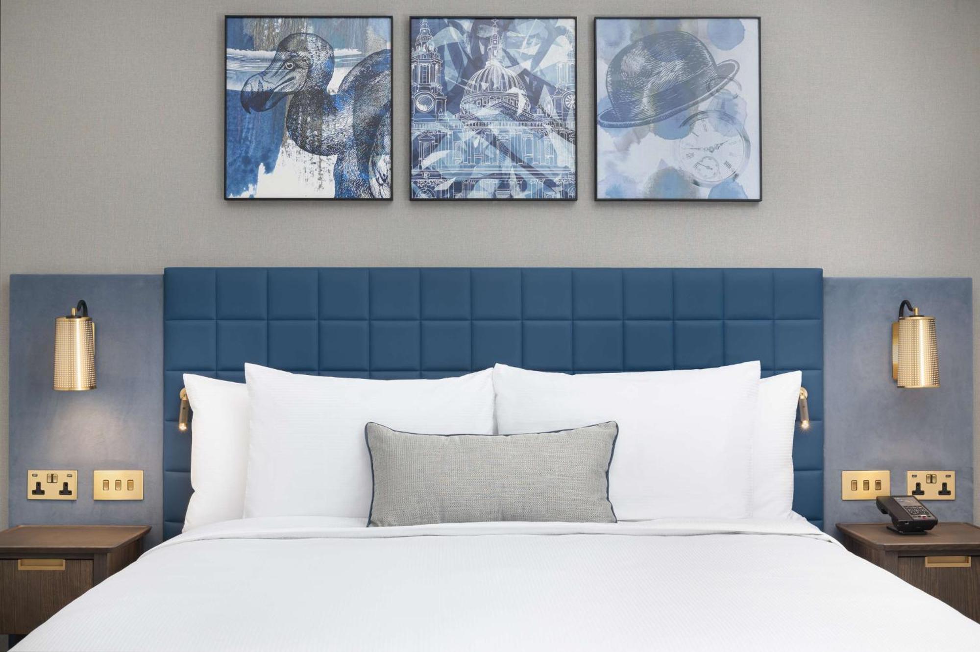 Lost St Pauls London, Curio Collection By Hilton Londres