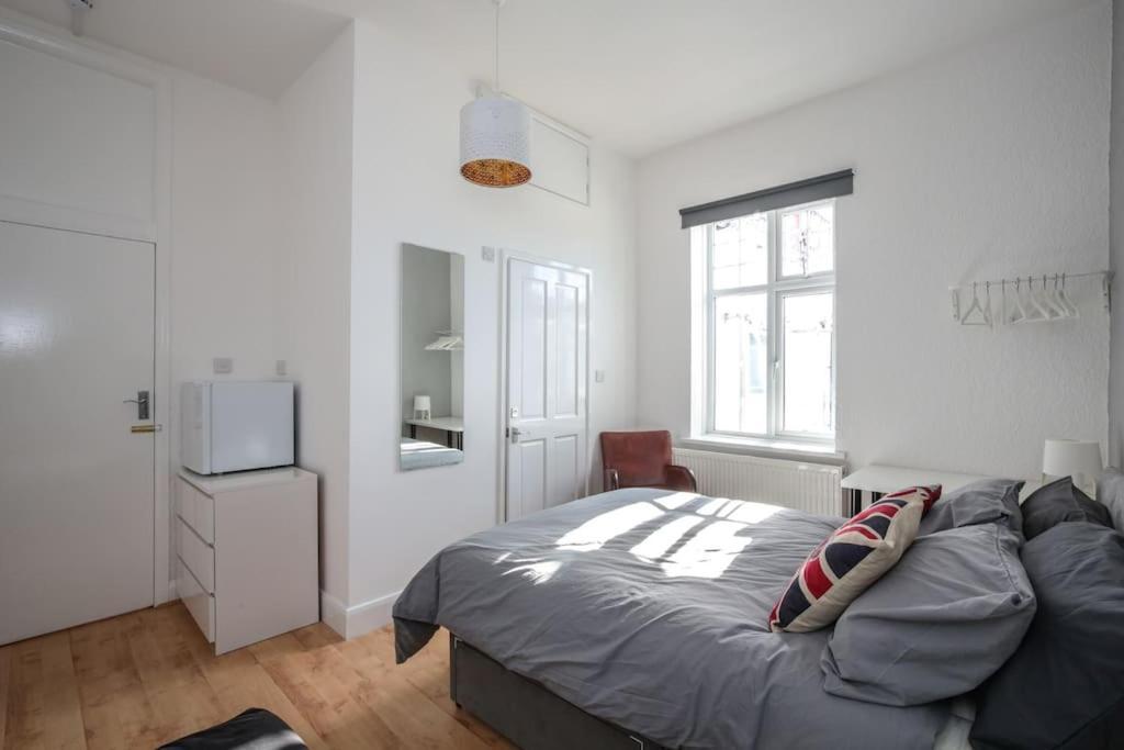Large Modern Spacious House 6 Bedrooms 5 Bathrooms Сasa de vacaciones Londres