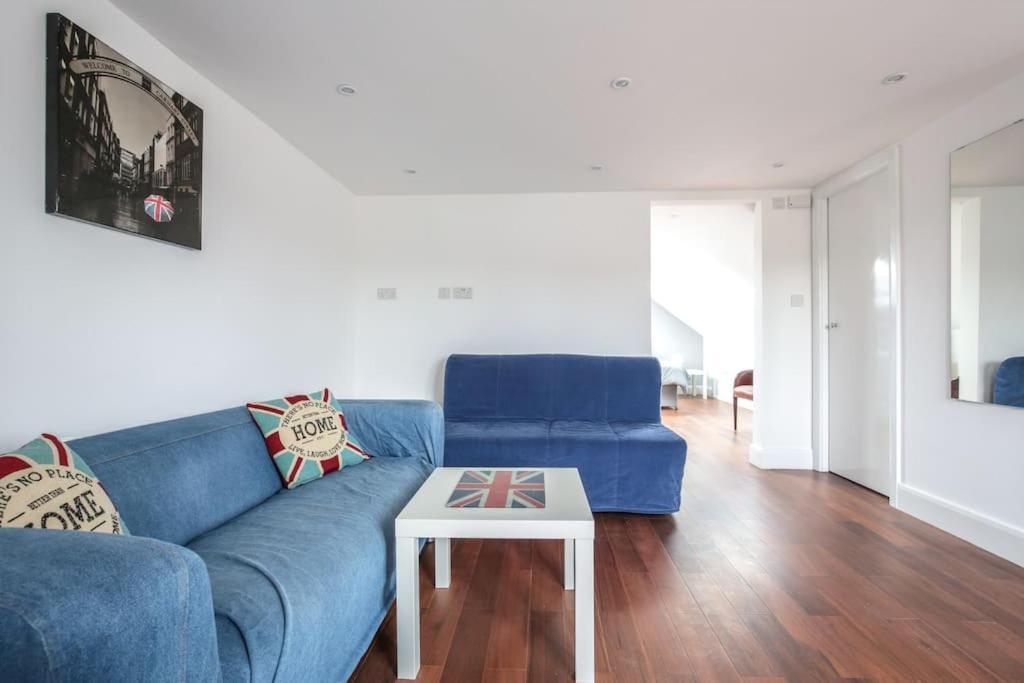 Large Modern Spacious House 6 Bedrooms 5 Bathrooms Сasa de vacaciones *