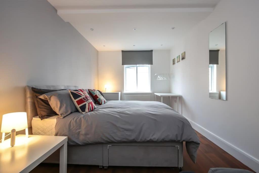 Сasa de vacaciones Large Modern Spacious House 6 Bedrooms 5 Bathrooms *