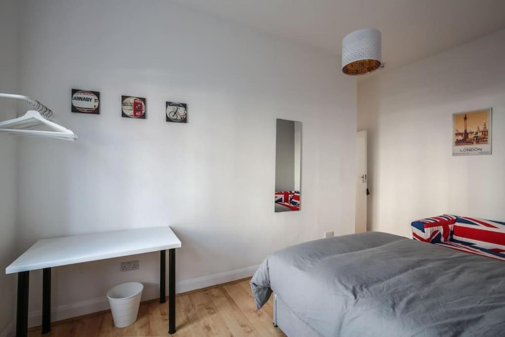 Large Modern Spacious House 6 Bedrooms 5 Bathrooms Сasa de vacaciones