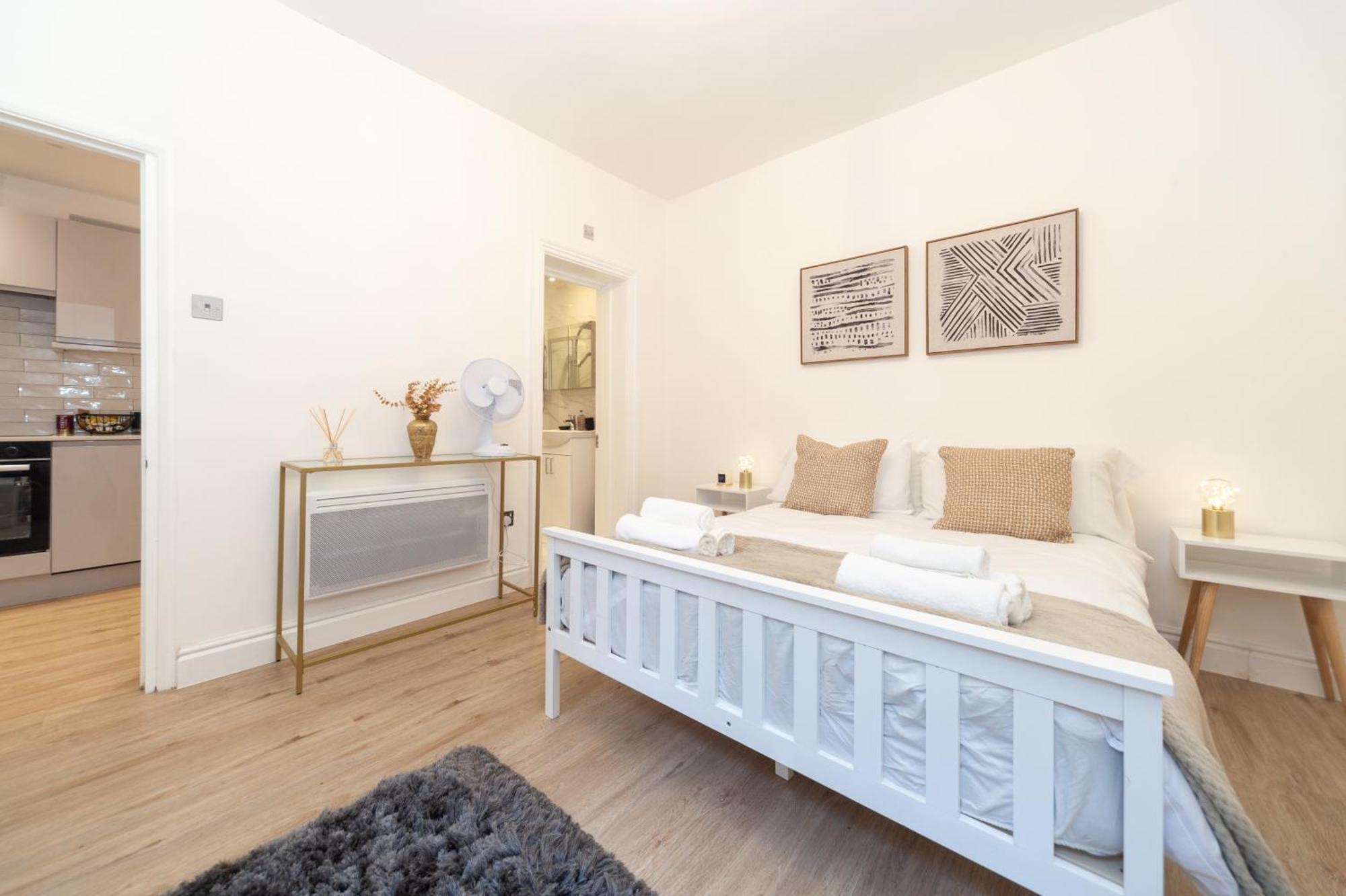 Kensington Luxury Flat With Patio Londres