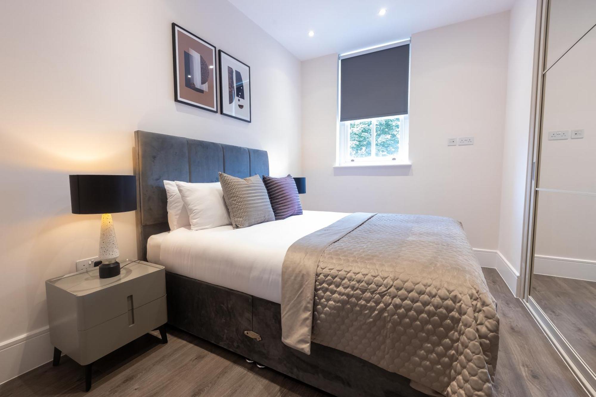 Premier Near Camden Markets Very Close To Tube Stations By Sojo * Londen