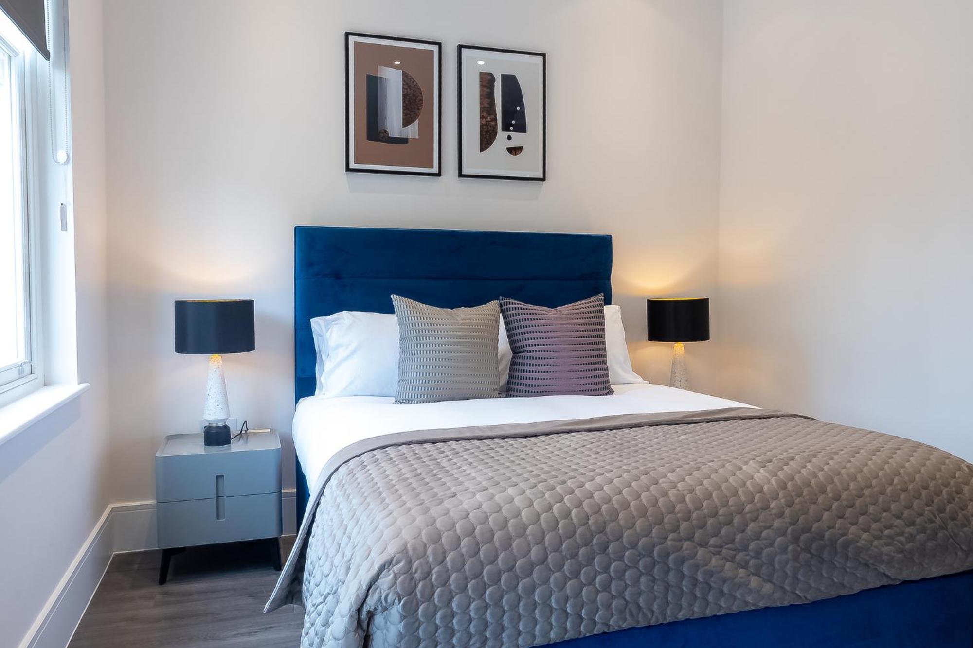 Premier Near Camden Markets Very Close To Tube Stations By Sojo * Londen