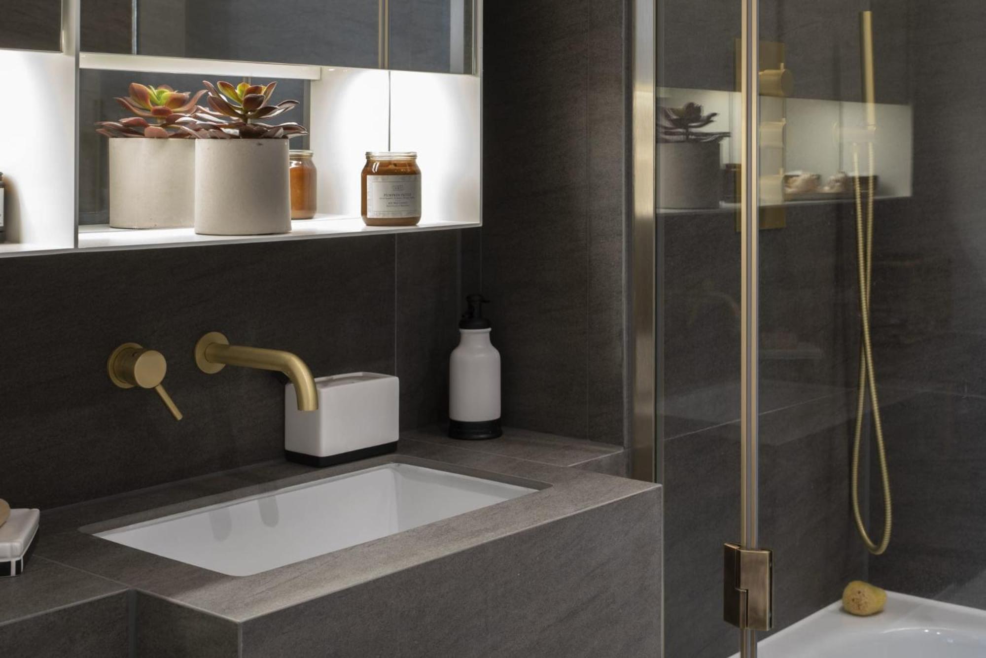 Modern At Enclave Located In Central Apartment *