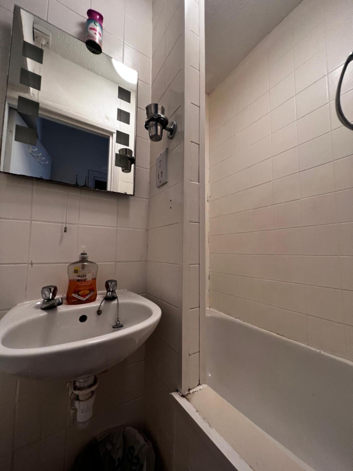 Hyde Park Has Private Balcony With Tranquil Garden View Apartamento *