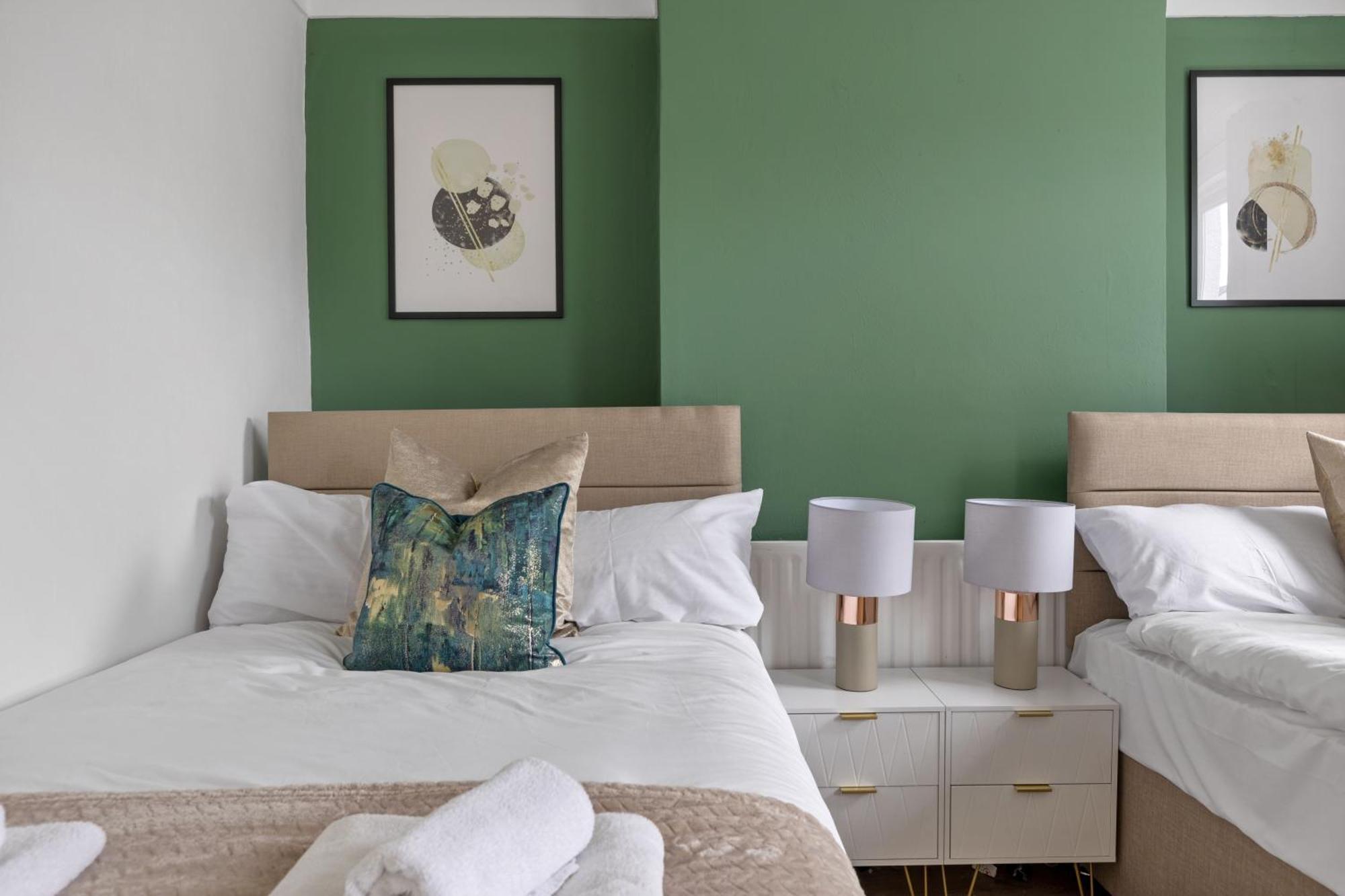 Hébergement de vacances Parea Living - Hackney, 4-bedroom Victorian House W Big Garden
