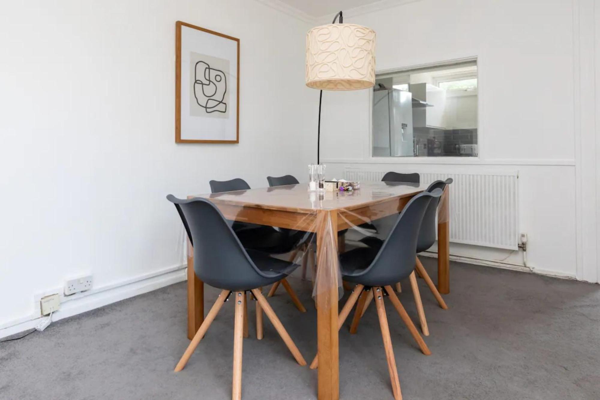 Spacious & Welcoming 4bd House - Kennington Apartamento Londres