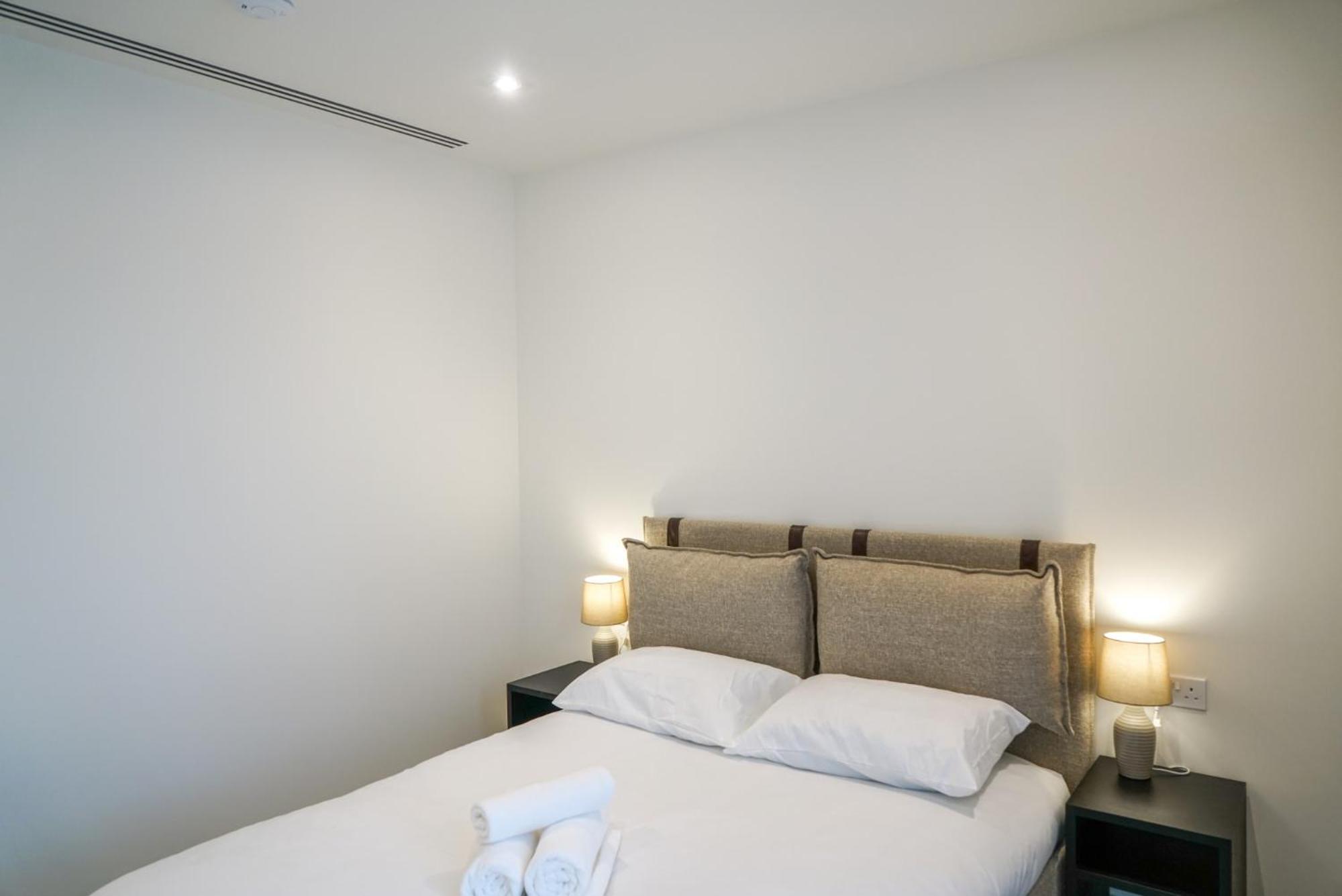 One And Two Bedroom At Coppermaker Square In Lively Stratford