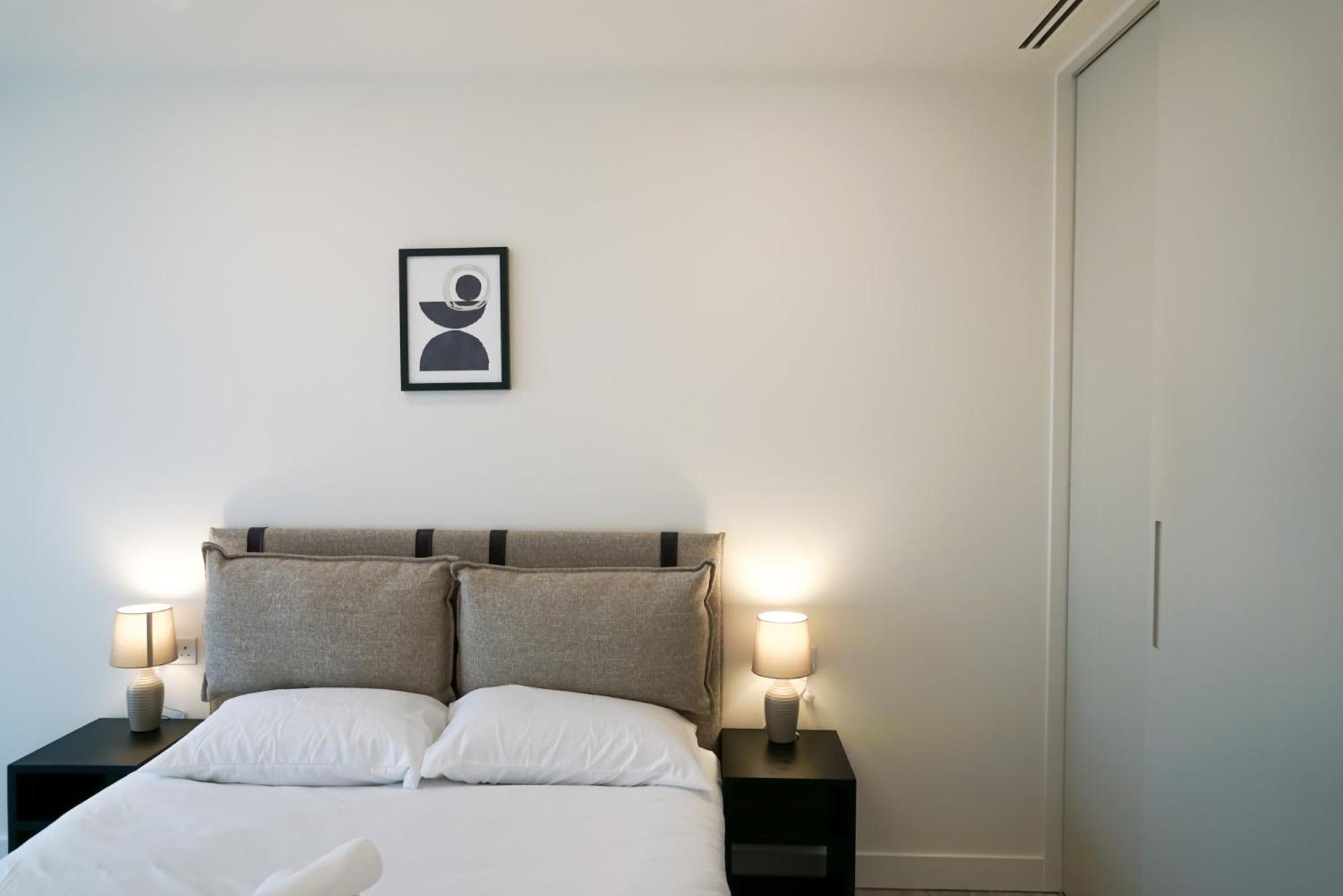 One And Two Bedroom At Coppermaker Square In Lively Stratford Appart hôtel *