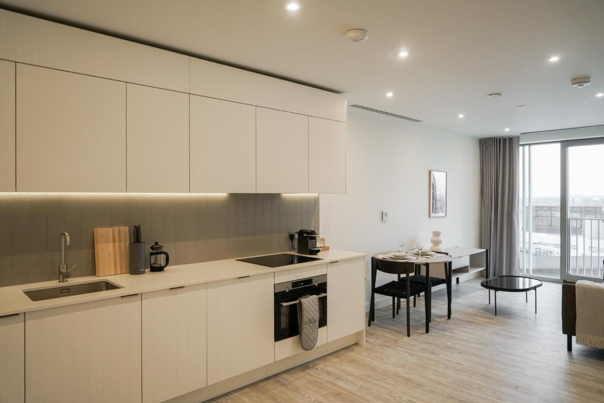 One And Two Bedroom At Coppermaker Square In Lively Stratford