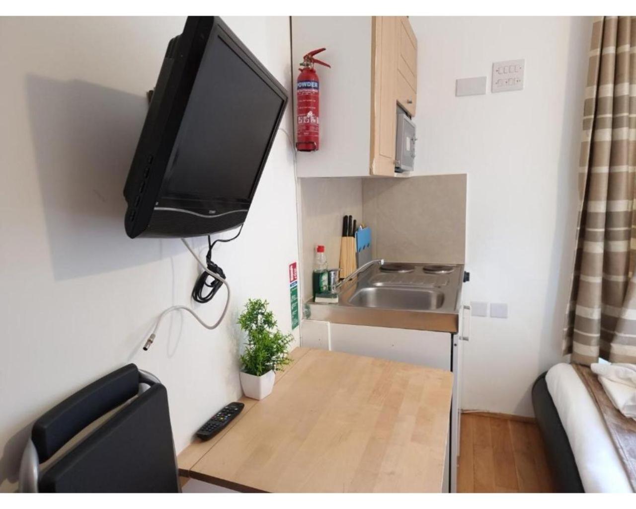 80 Inverness Terrace Apartamento