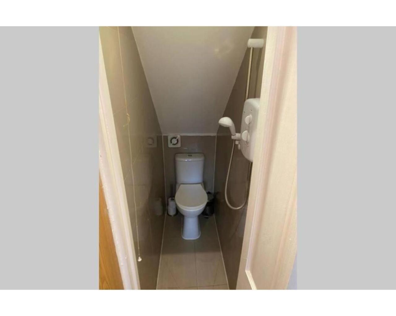 80 Inverness Terrace Appartement *
