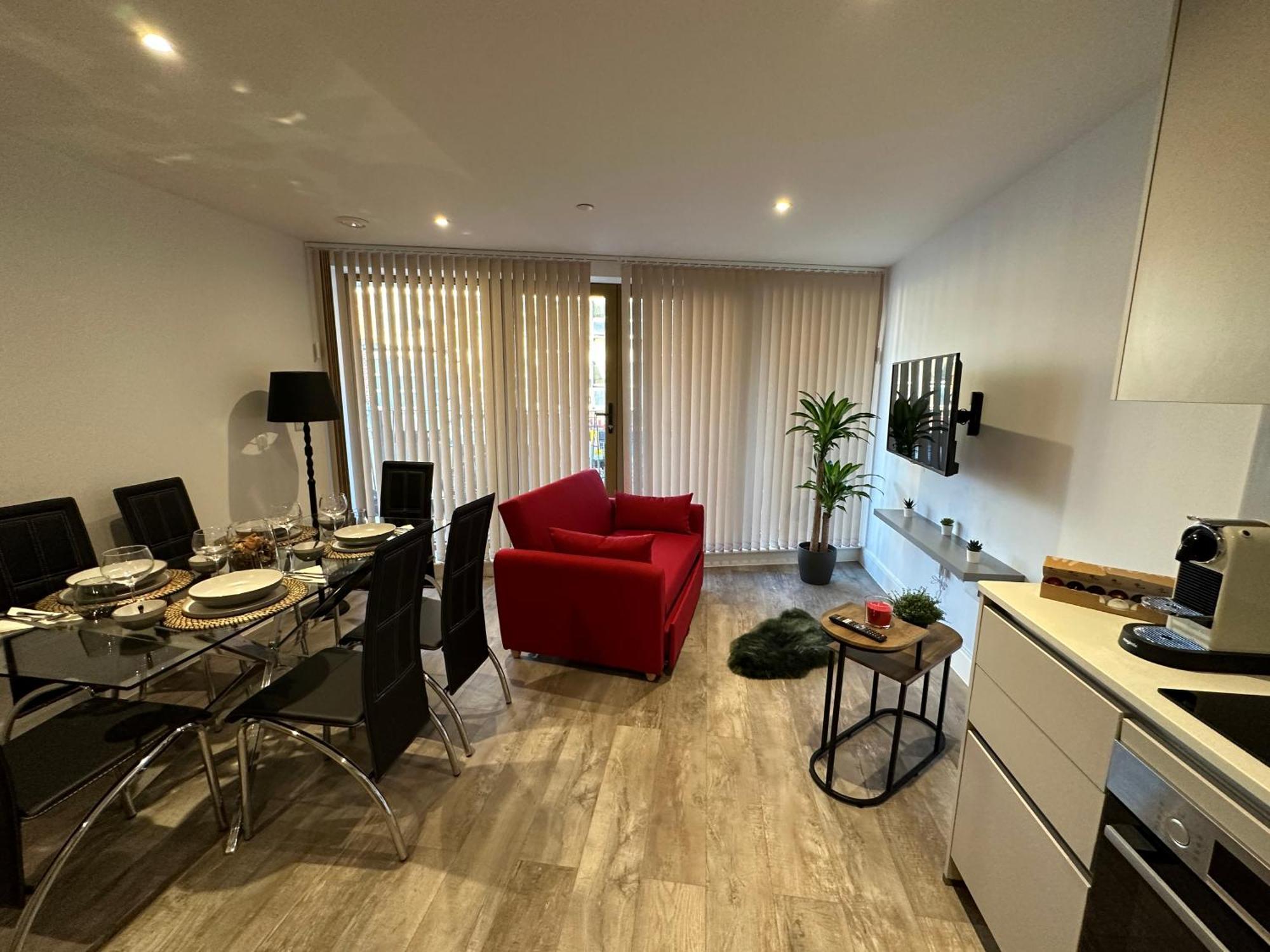 Luxury 2 Bedrooms - 2 Bathrooms - F5