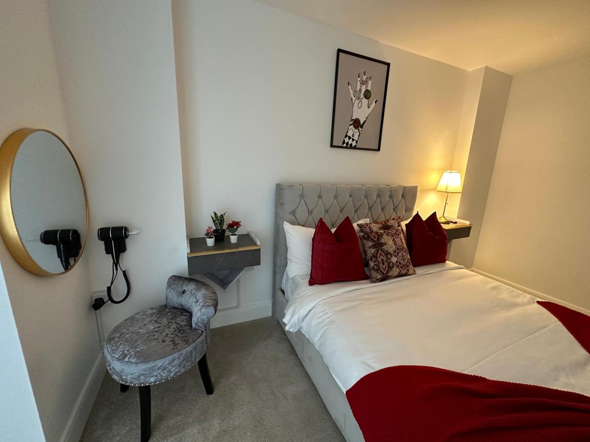 Luxury 2 Bedrooms - 2 Bathrooms - F5 *