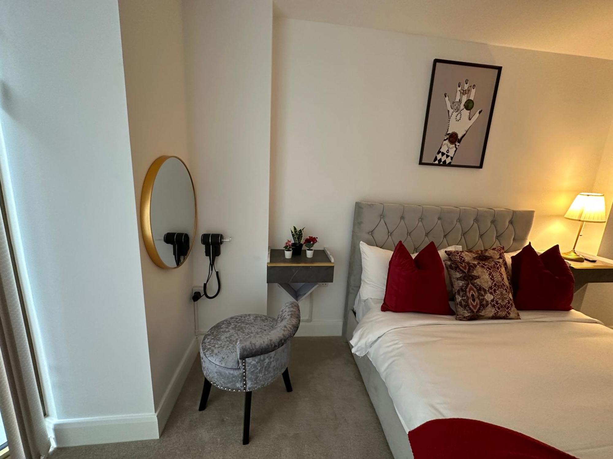 Apartamento Luxury 2 Bedrooms - 2 Bathrooms - F5 *