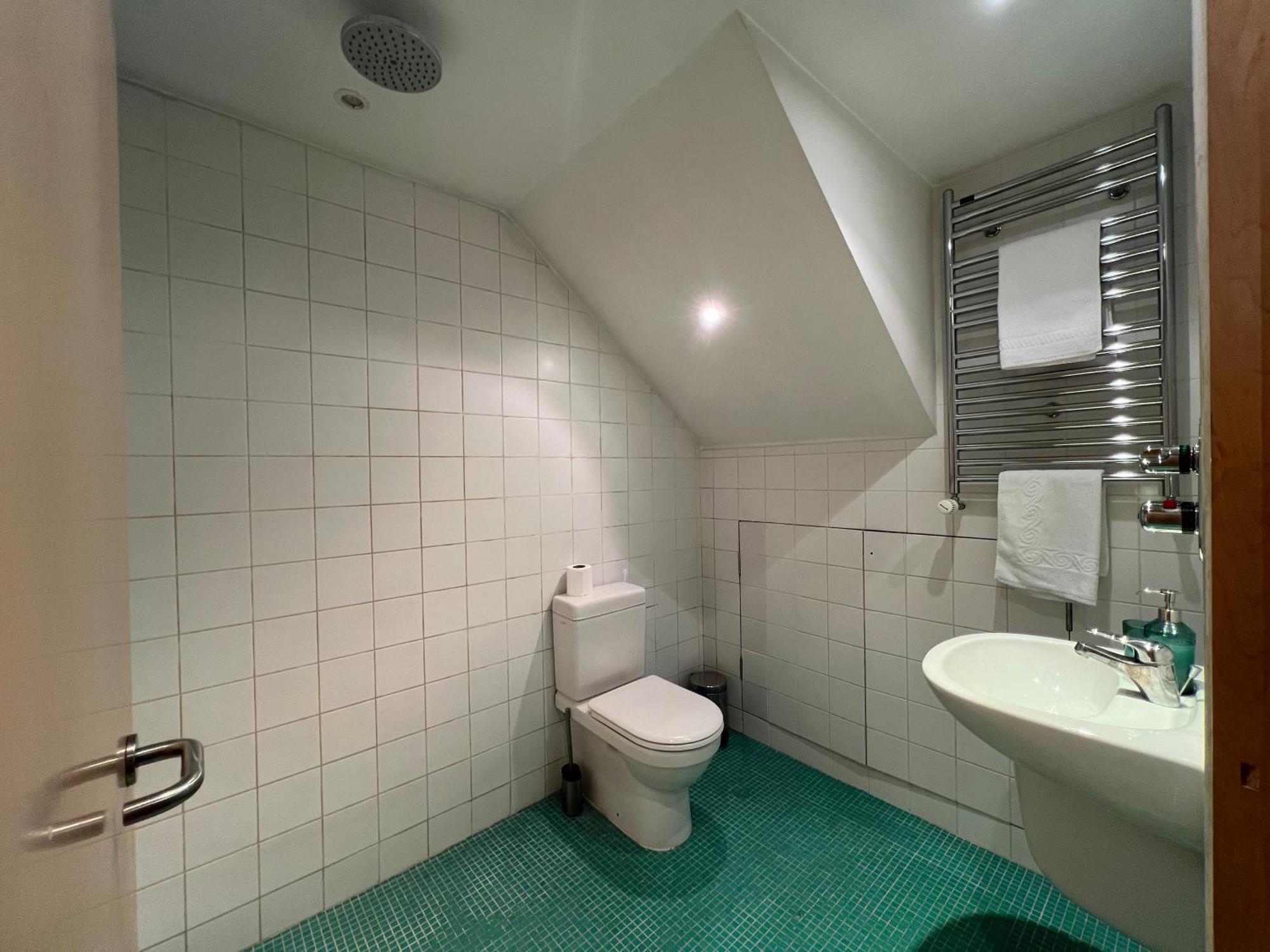 Multi-award Winning 7 Storey - Near Shoreditch Londen