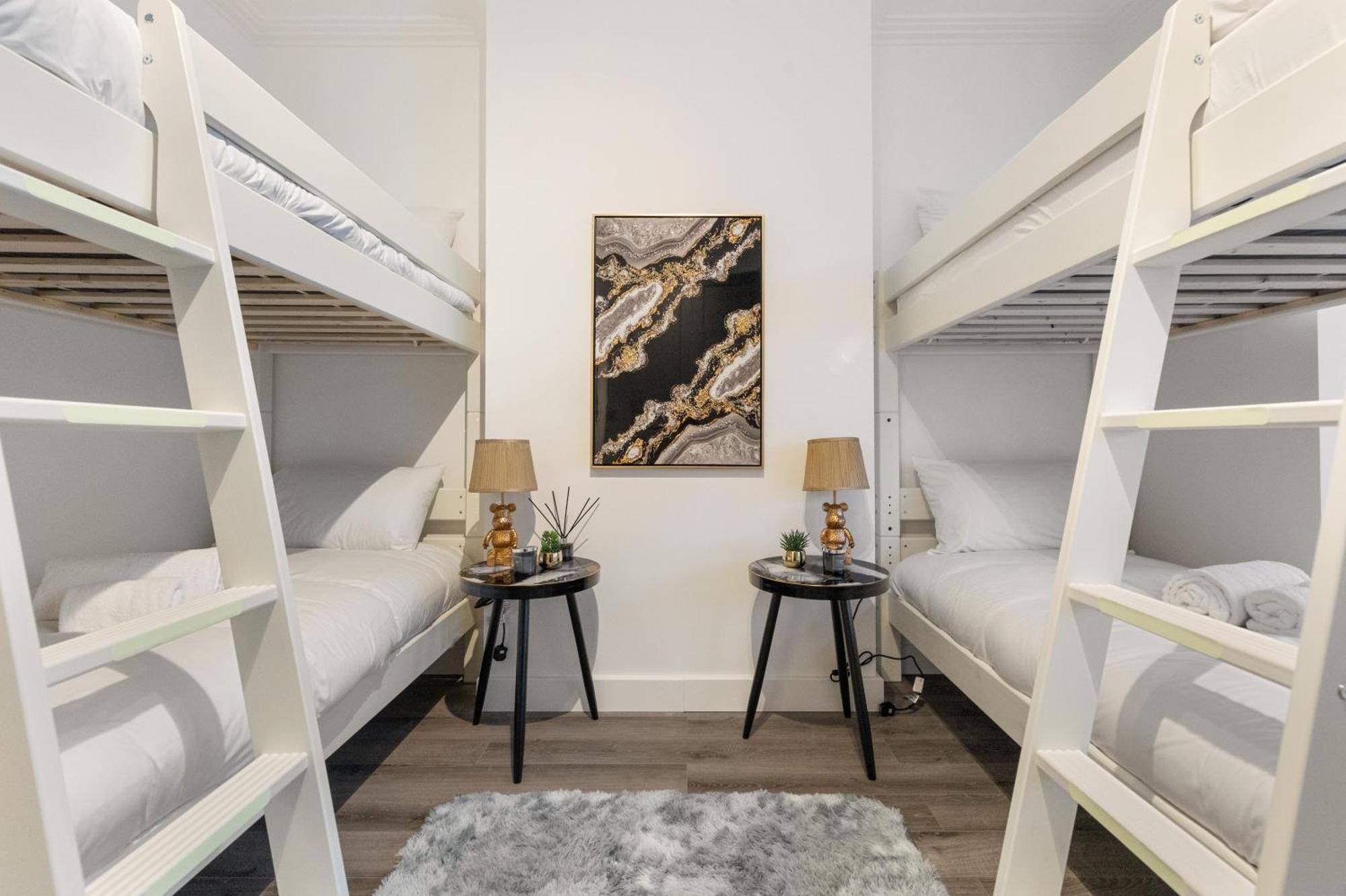 Modern 2 Bedroom 3 Min Walk To Tube Station Appartement