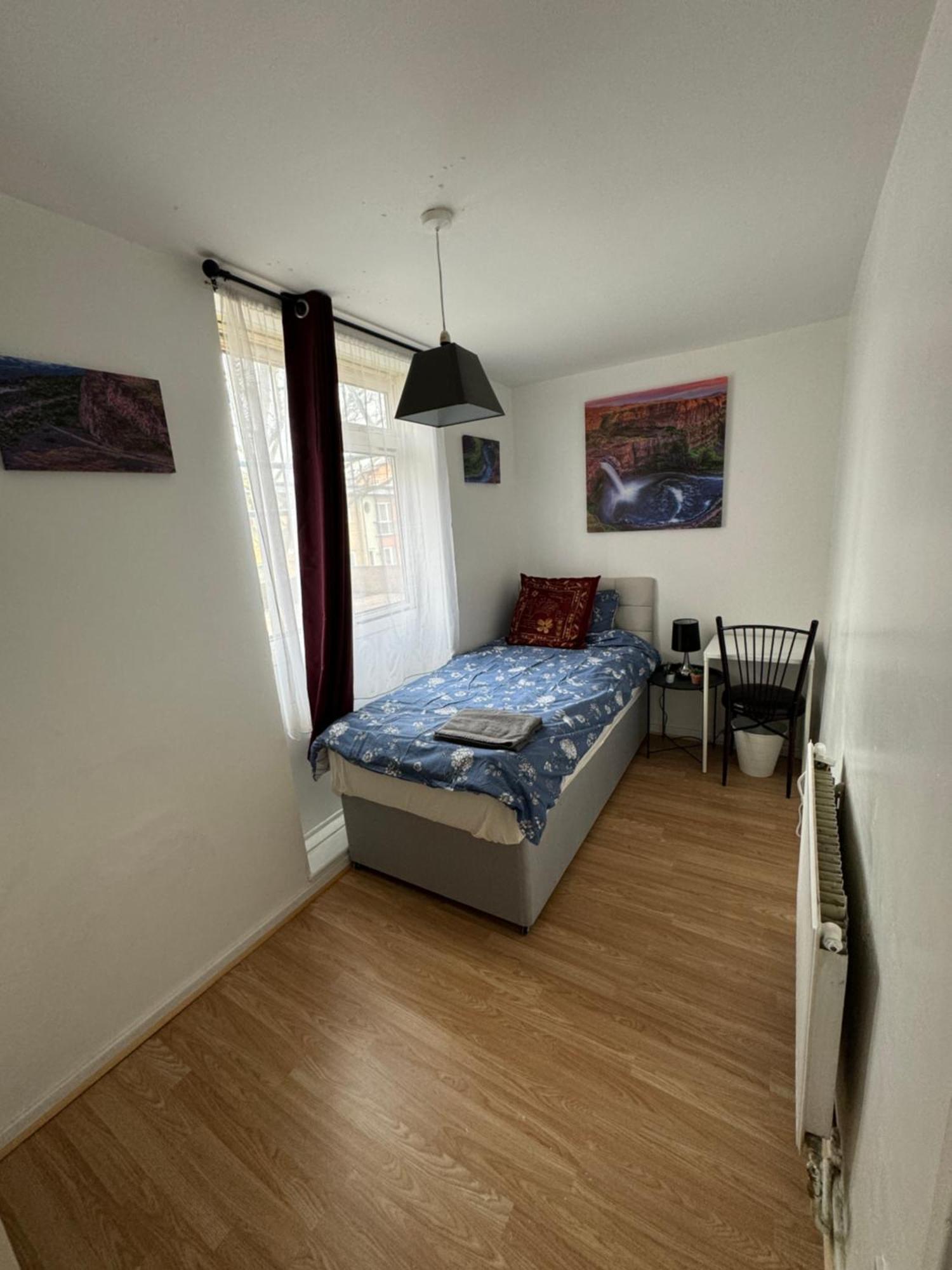 Ferienhaus Four Bedroom House Near Tottenham Spurs Stadium London