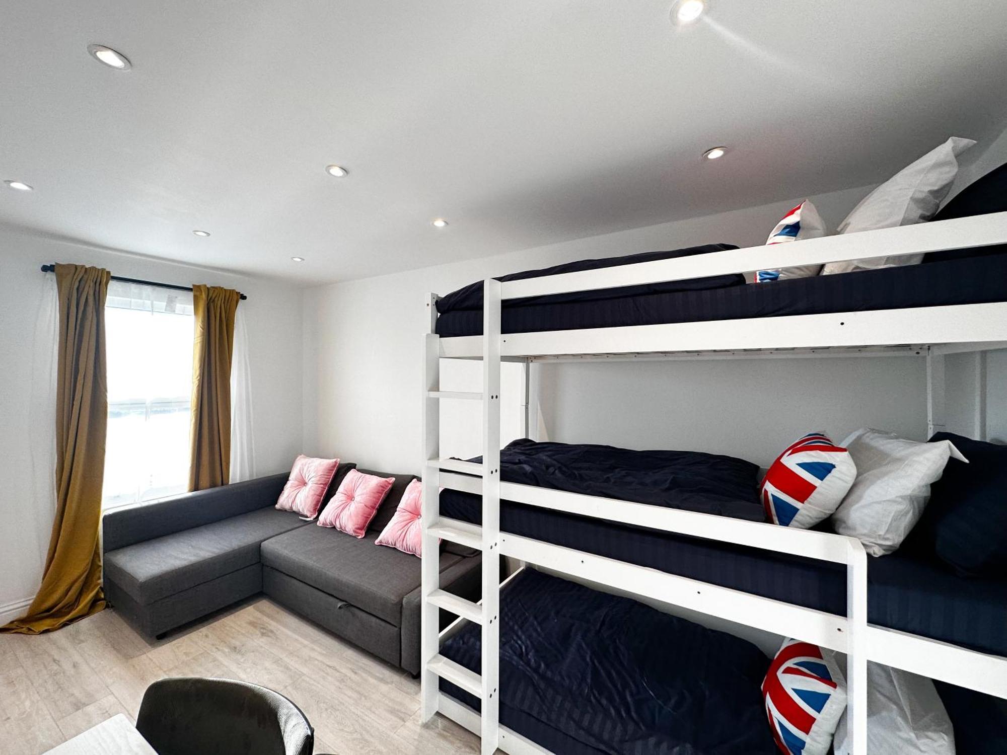 Flat A In Earlsfield Apartment *