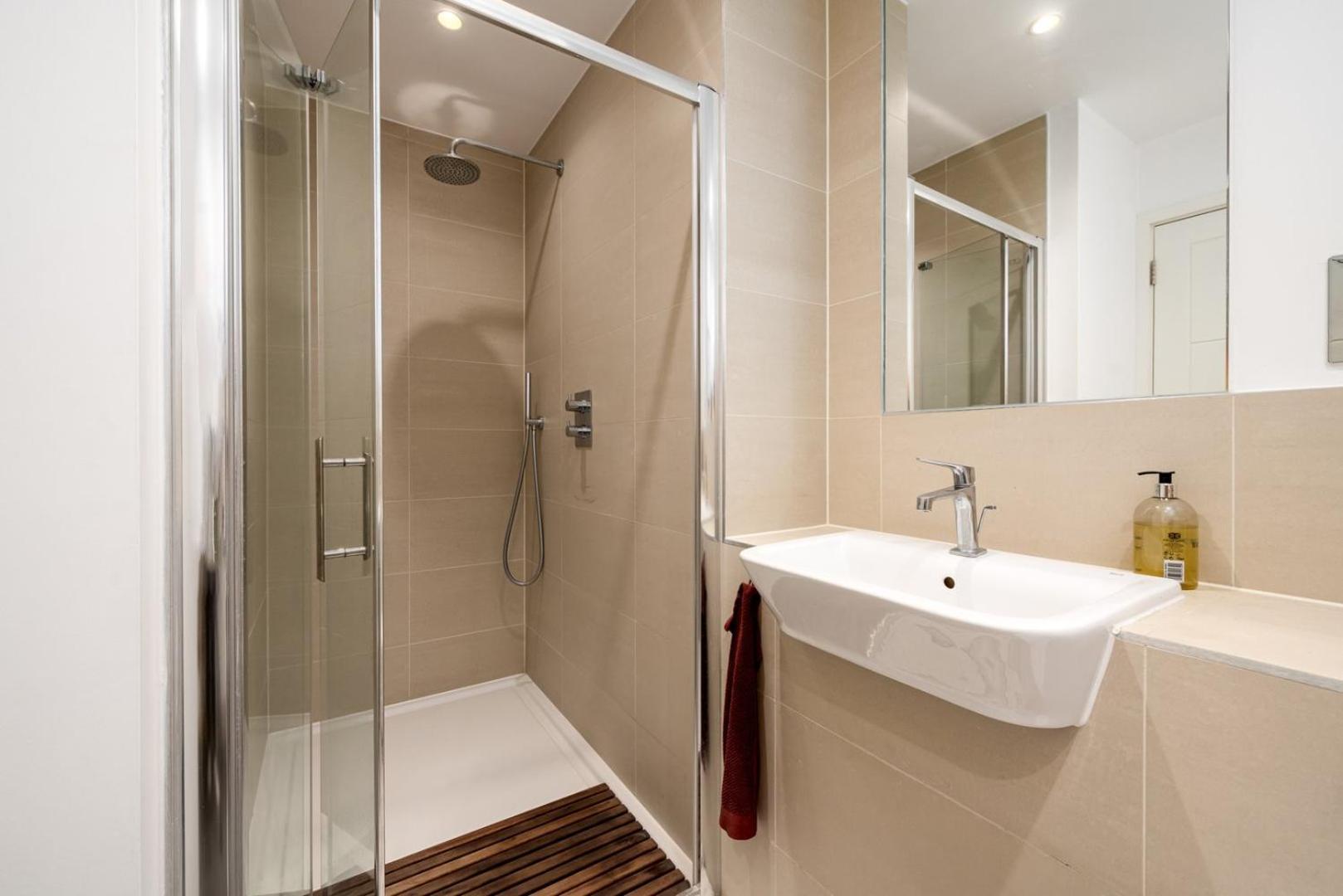 Guestready - Modern With Garden * Londen