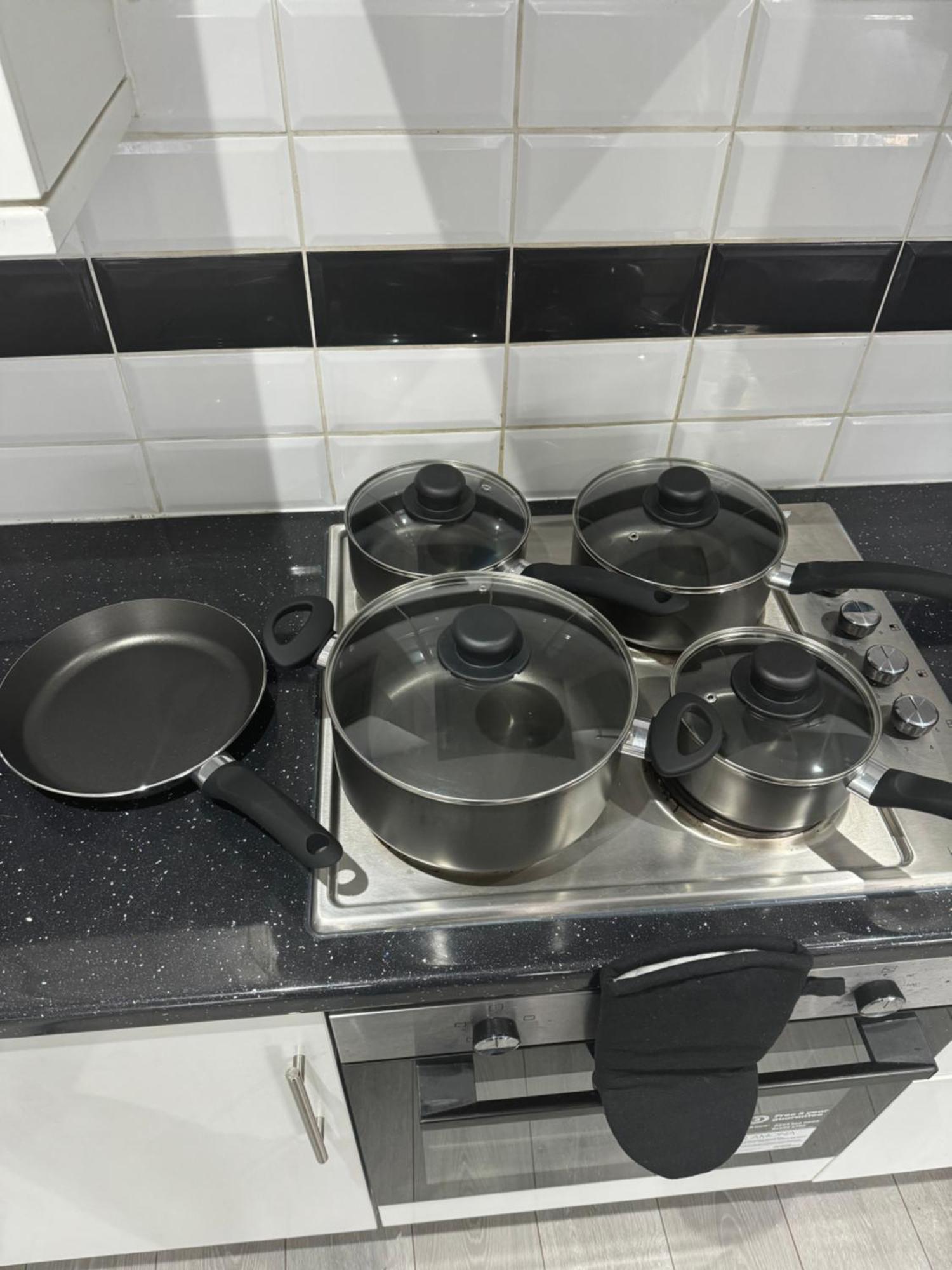 Fully Furnished 1 Bedroom Flat *