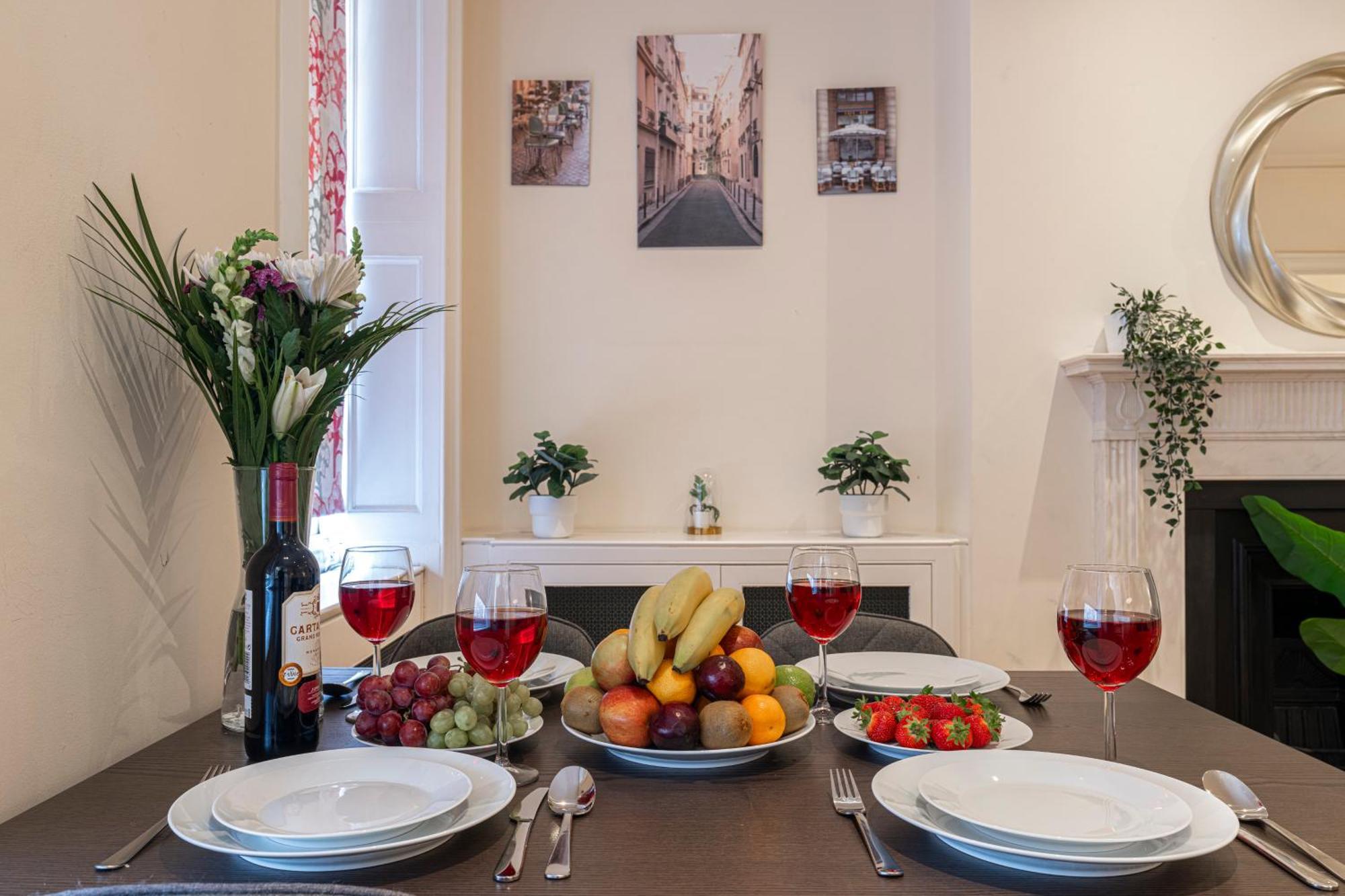 Apartment Trafalgar Square London