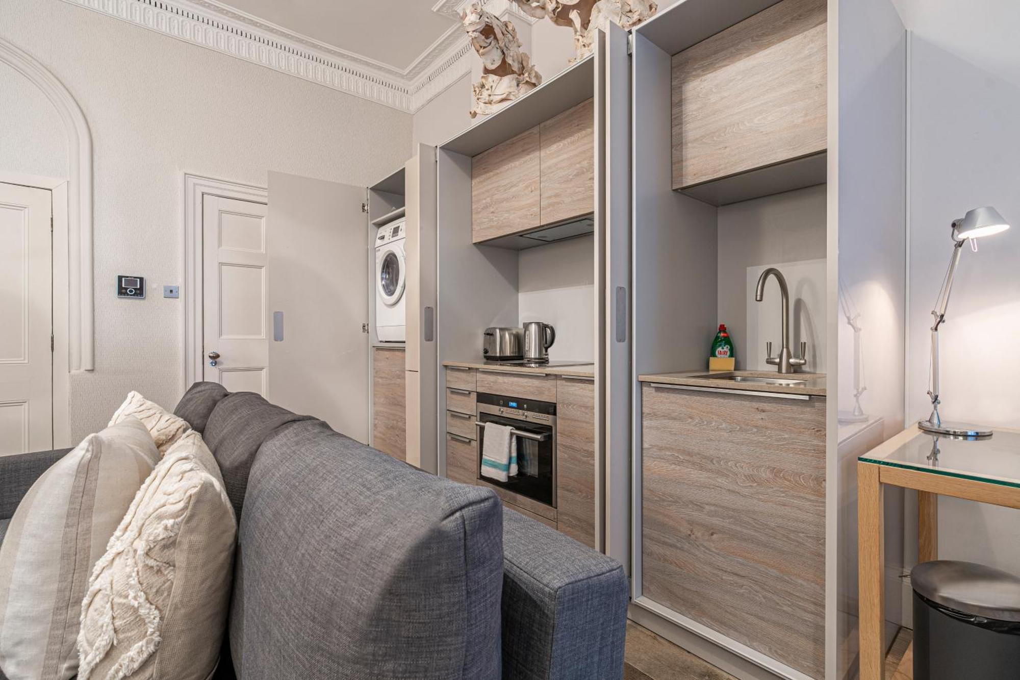Trafalgar Square Apartment *