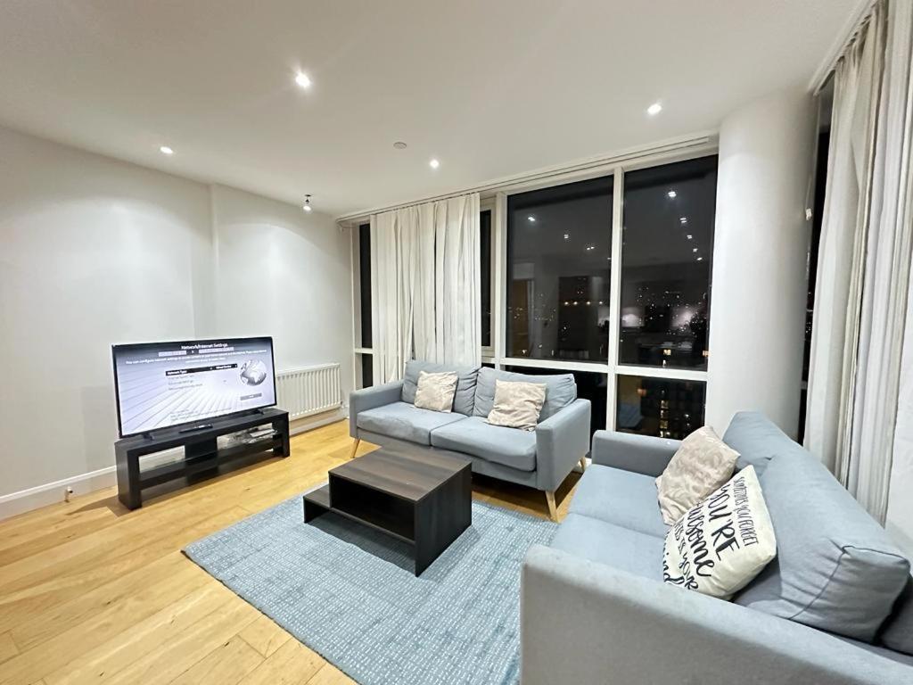 Appartement Luxury 2 Bedroom Penthouse Near Londres