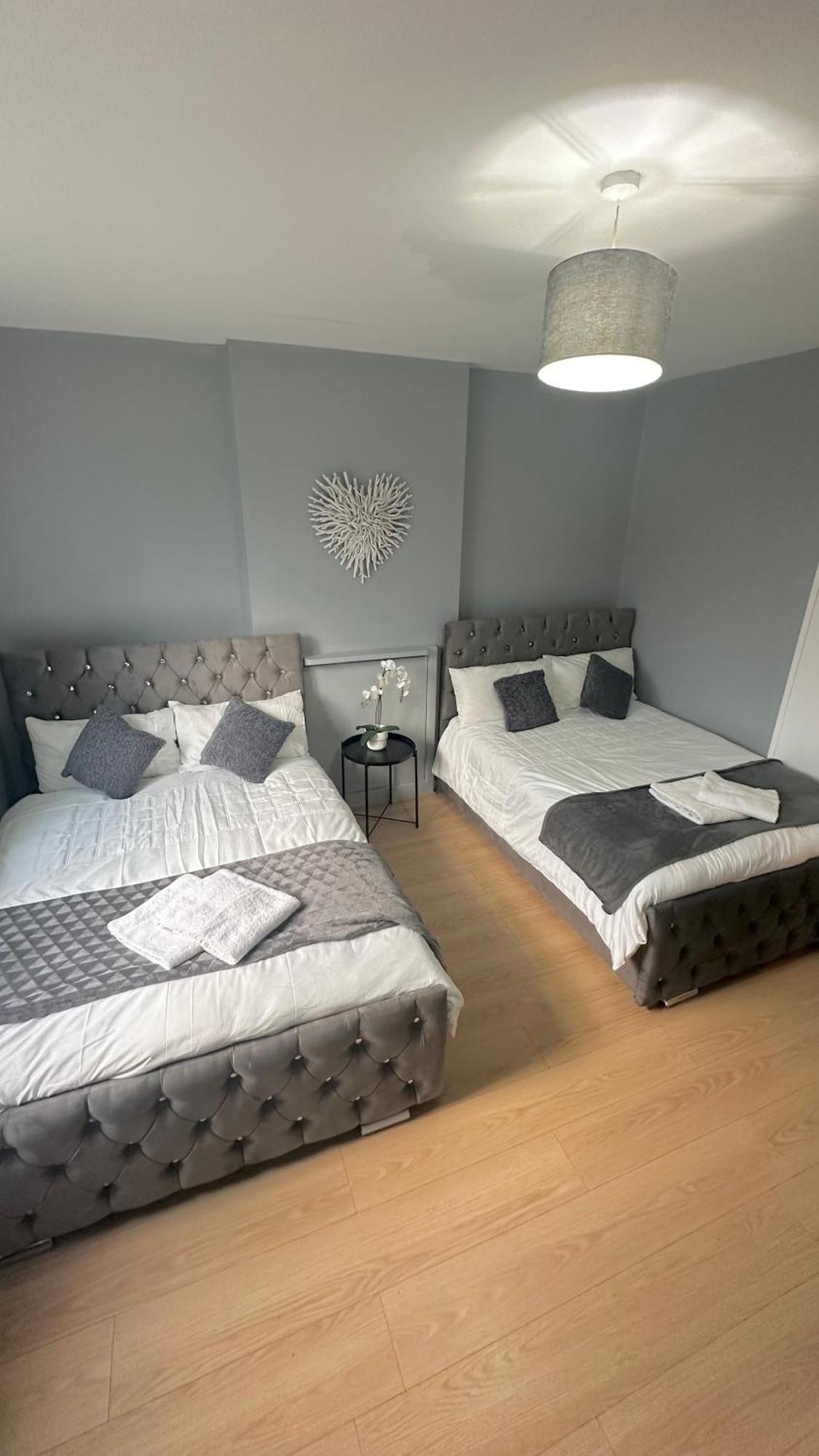 1 Bedroom Flat In Whitechapel, Apartamento Londres