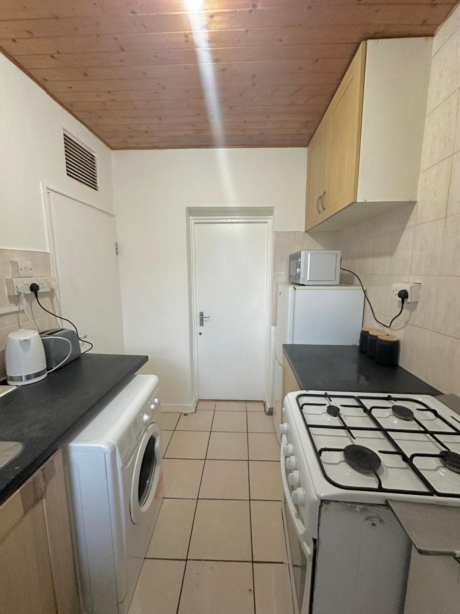 1 Bedroom Flat In Whitechapel, Apartamento