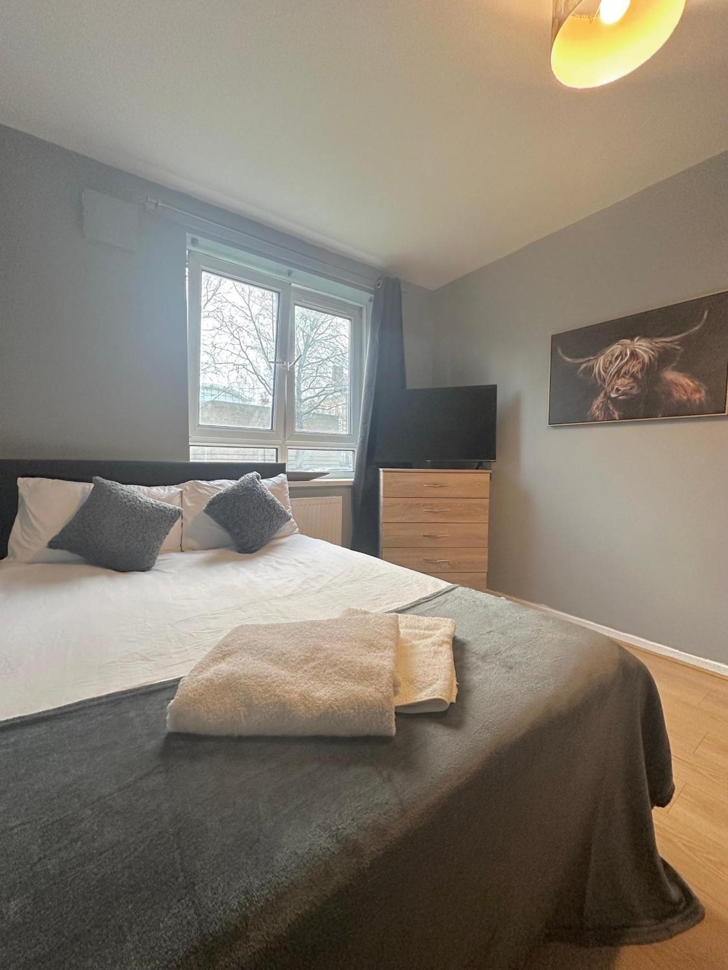 1 Bedroom Flat In Whitechapel, Apartamento Londres