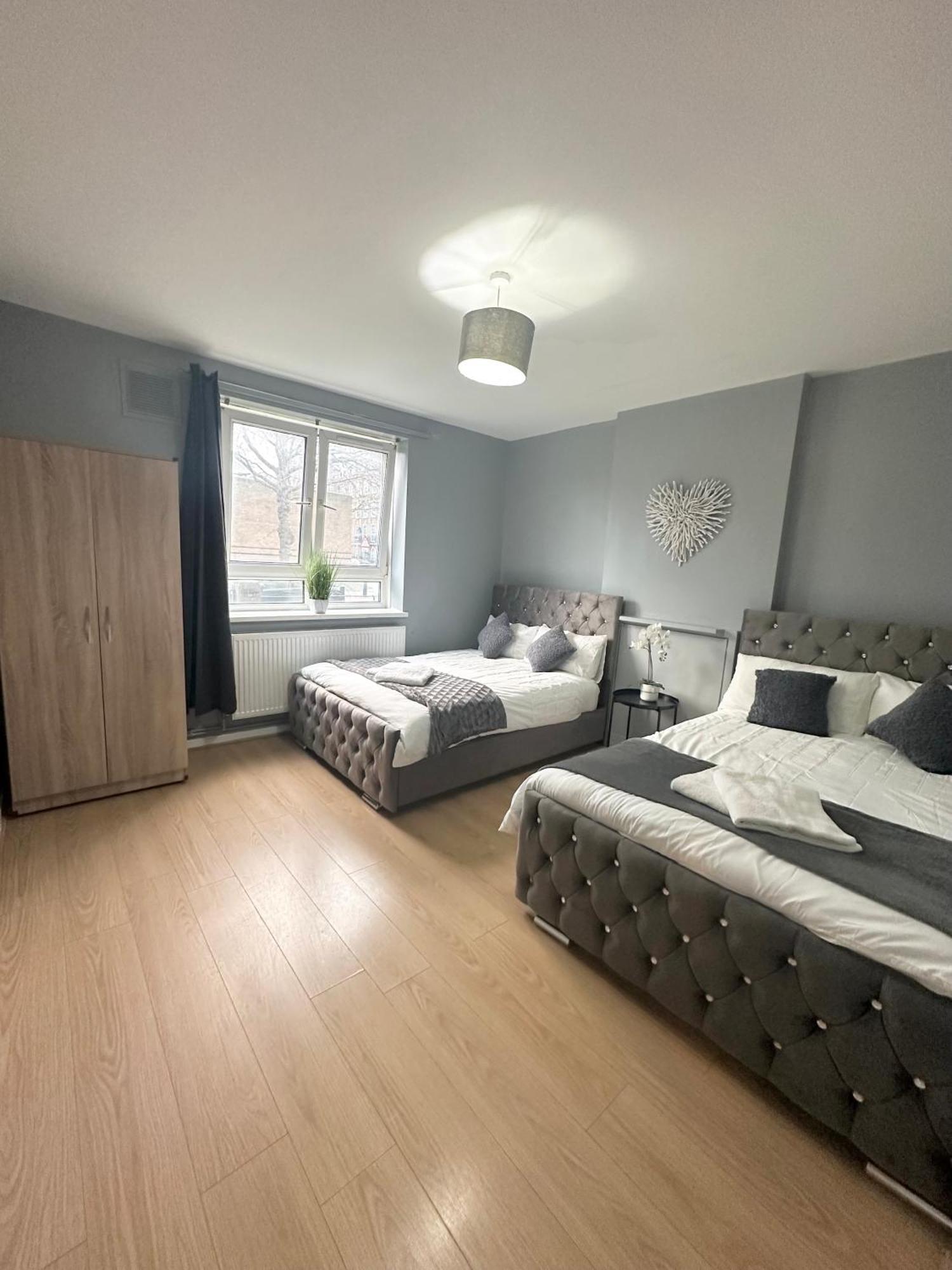 1 Bedroom Flat In Whitechapel, Apartamento Londres