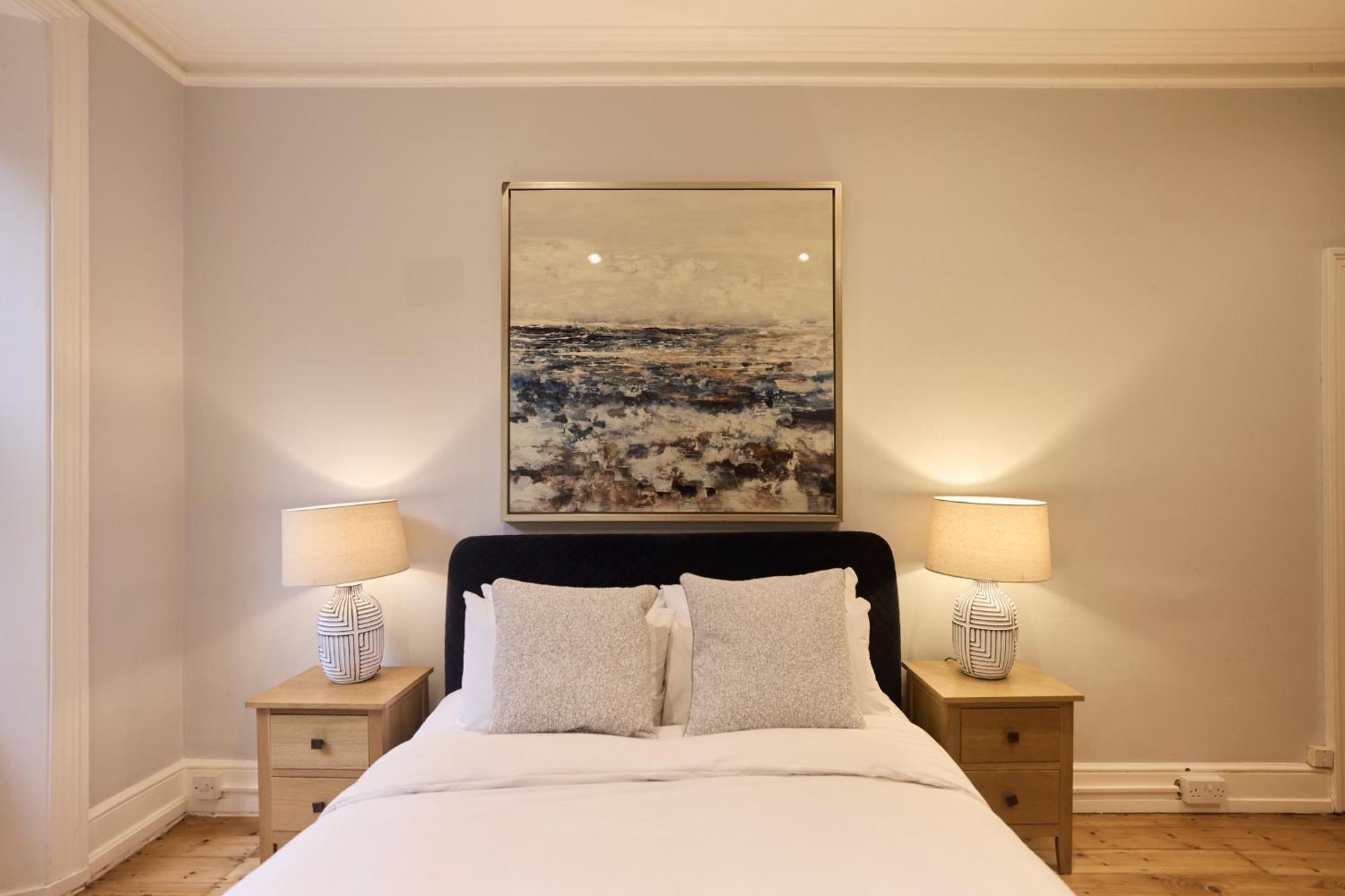 The West Kensington Hideout - Cozy 2bdr Flat With Garden * Londres