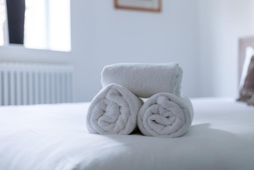 Modern & Trendy 1-bed In Earl's Court! Apartamento Londres