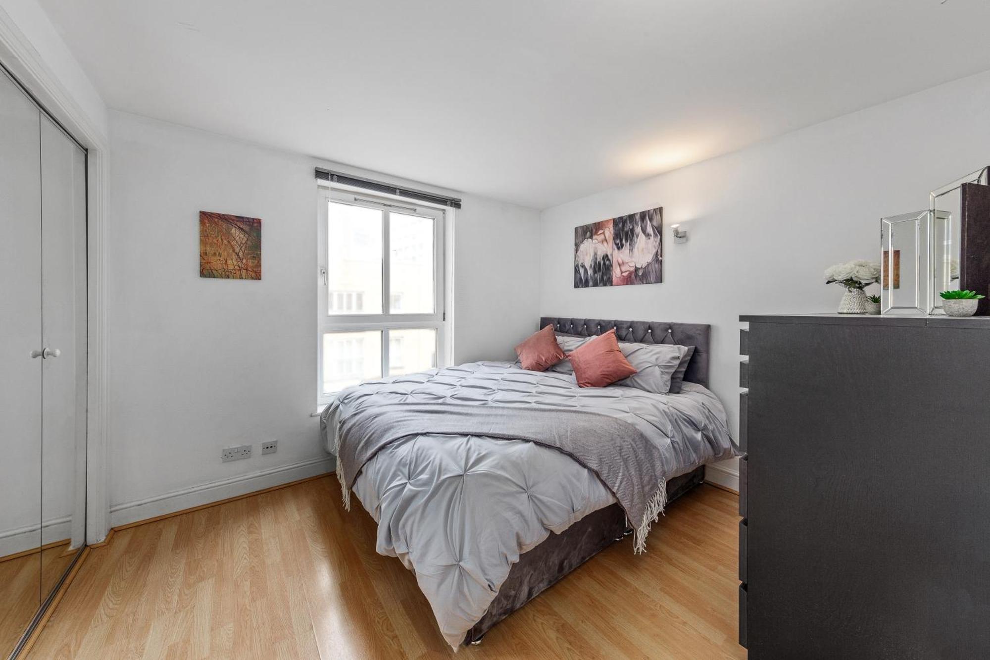 Superb Business Travellers Tower Of Apartamento Londres