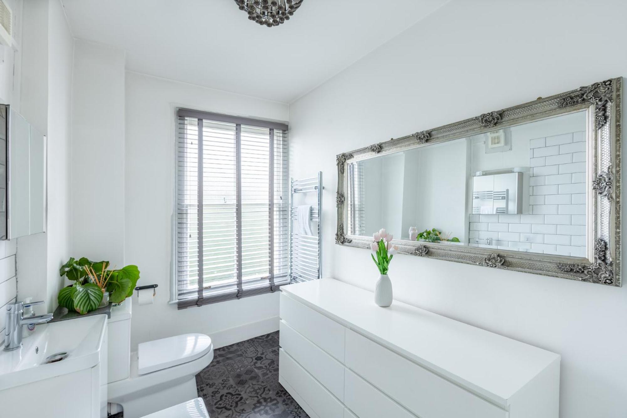 Peacefully Set 2level 2br Btw Brixton & Camberwell Londres
