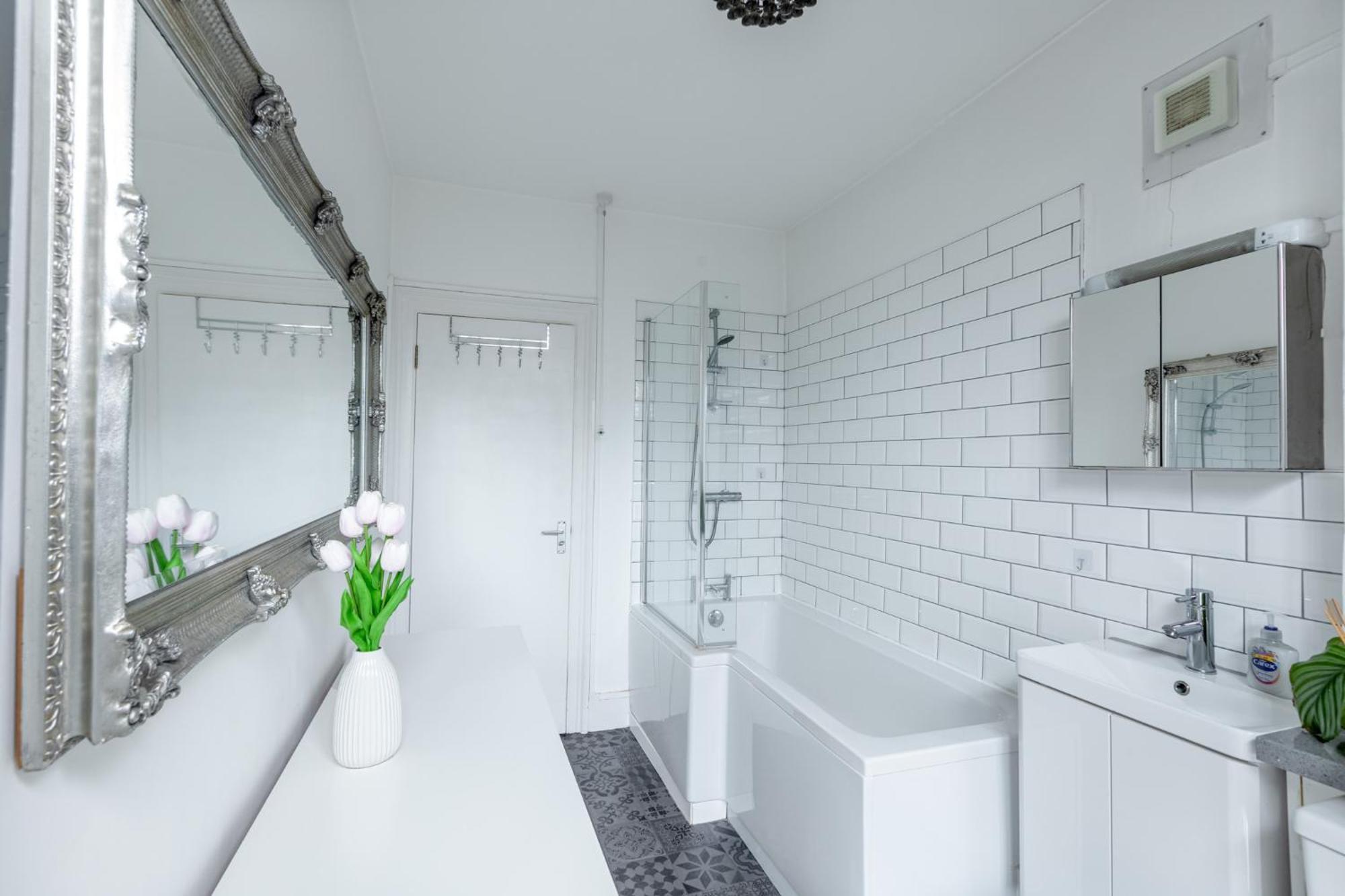 Peacefully Set 2level 2br Btw Brixton & Camberwell * Londres