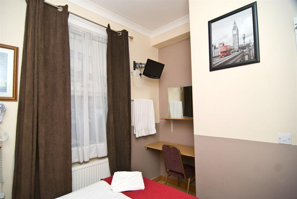 Holland Park Grove 3* Londres