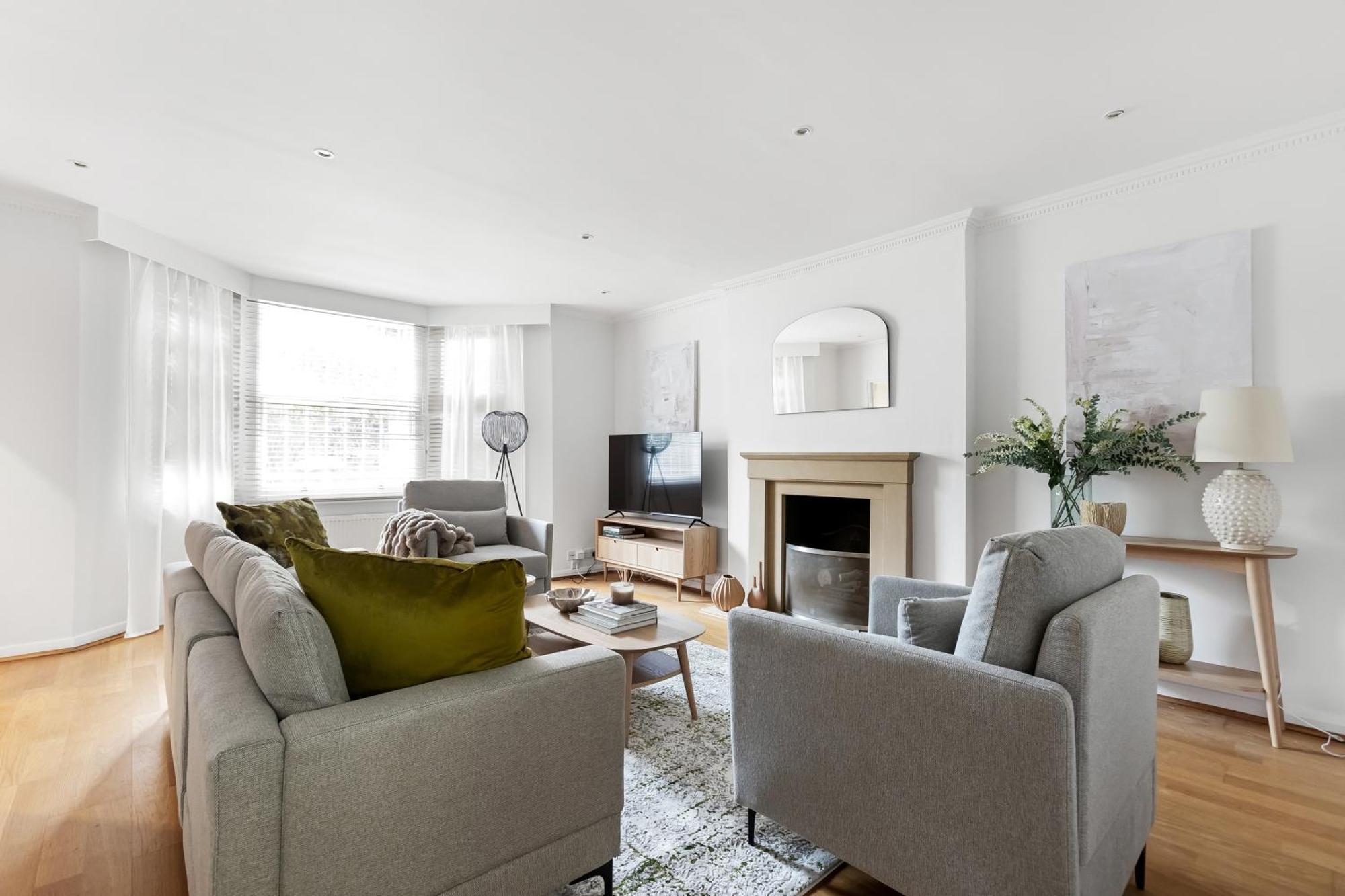 Stylish 2 Bed 2 Bath - Private Garden Londres