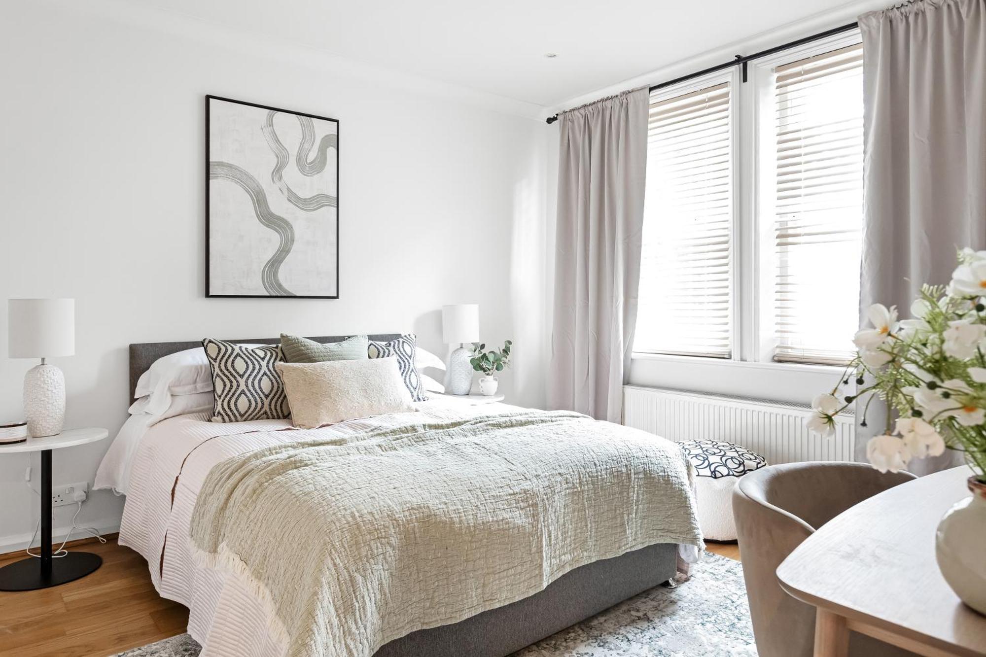 Stylish 2 Bed 2 Bath - Private Garden Apartamento Londres