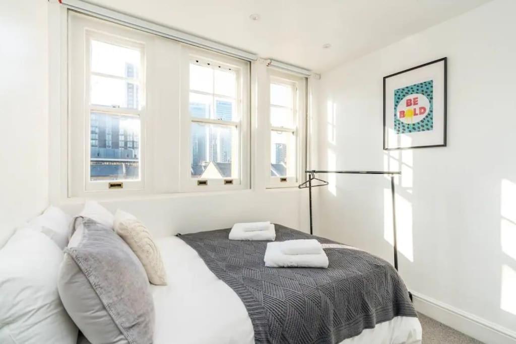 Apartamento 3 X Bedroom Riverside Flat With Hot Tub On Roof Terrace *