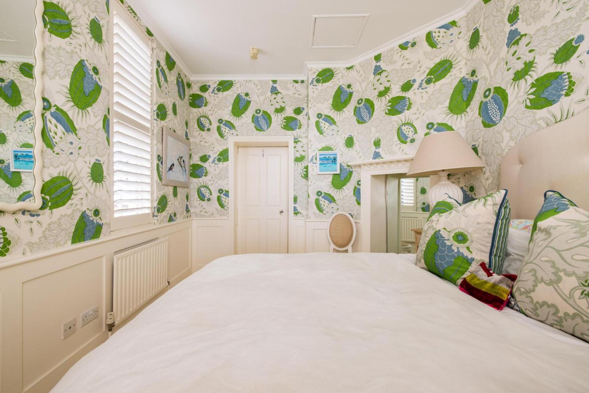 A Royal - Stylish 2 Bedroom In Kensington Appartement