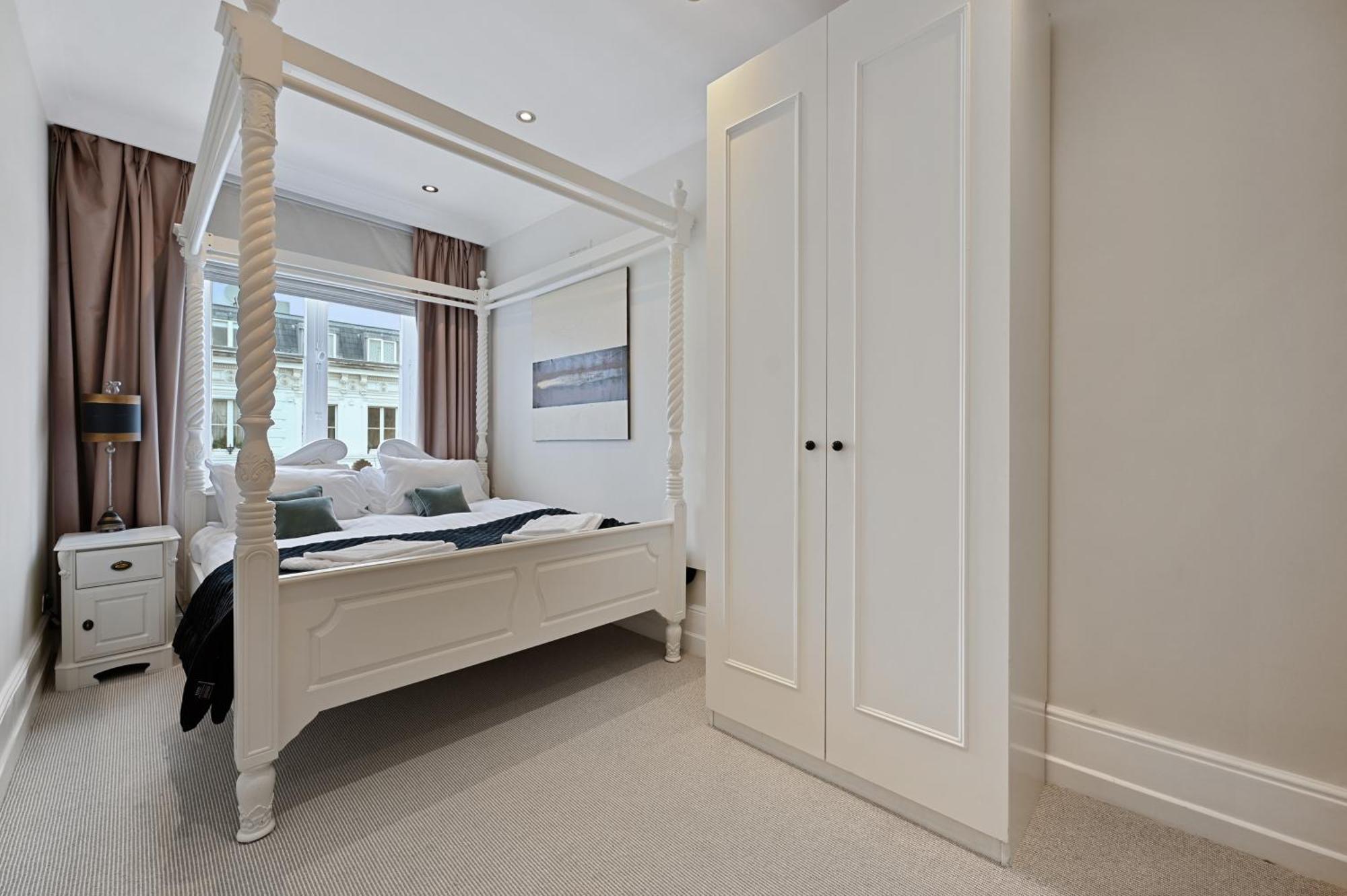 Beautiful 2 King Size Beds 2 Bath- Sleeps 5 In Earls Court Apartamento *