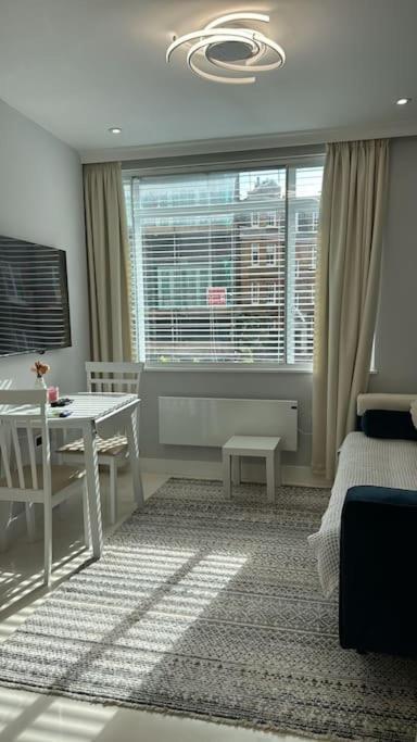 1 Bedroom Luxury Flat In Kensington Apartamento Londres